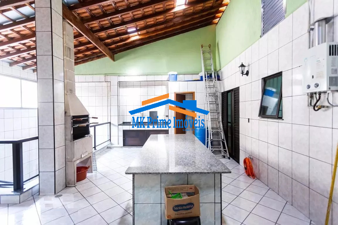 Sobrado à venda com 5 quartos, 248m² - Foto 2