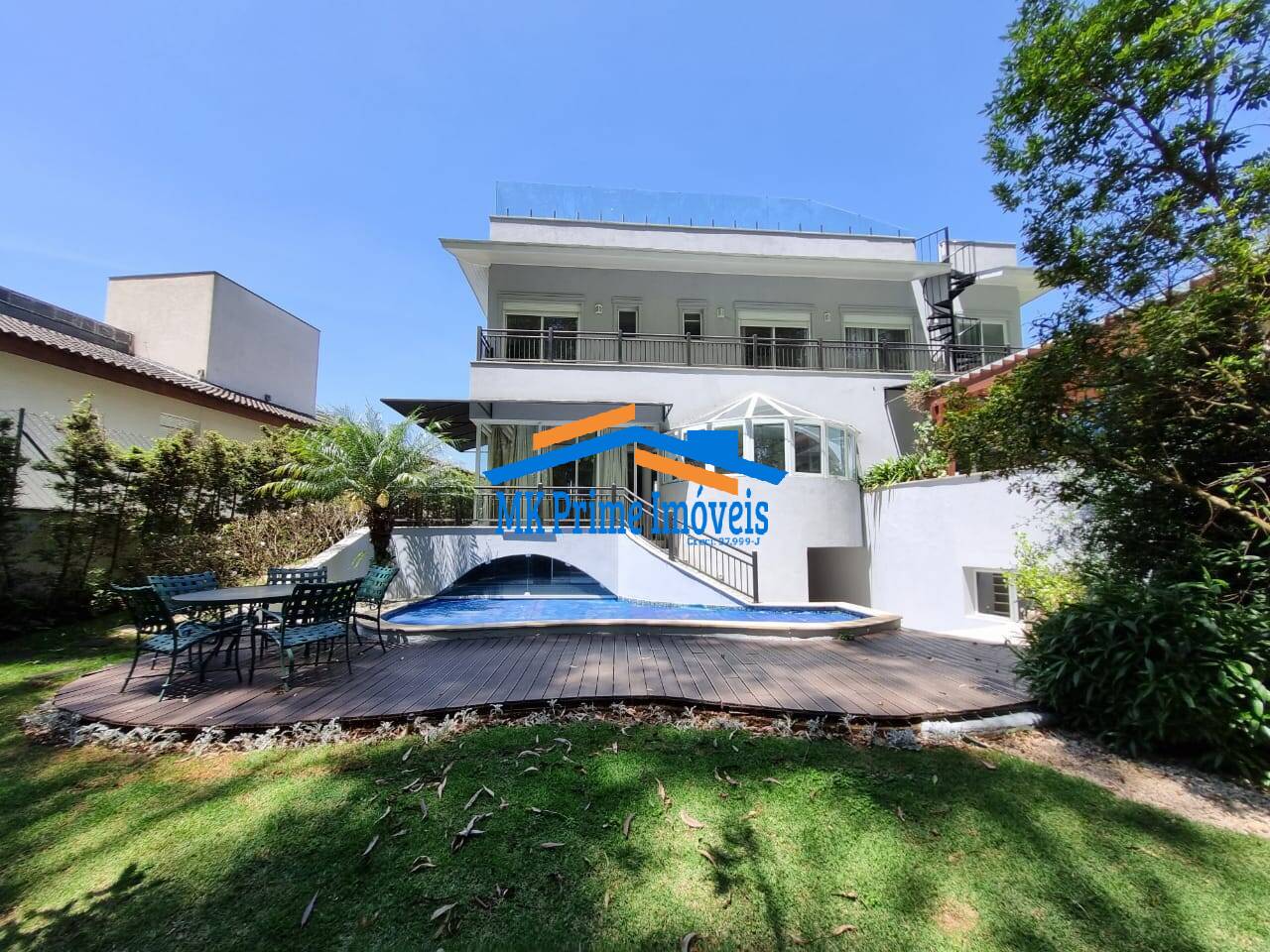 Casa de Condomínio à venda com 4 quartos, 660m² - Foto 1