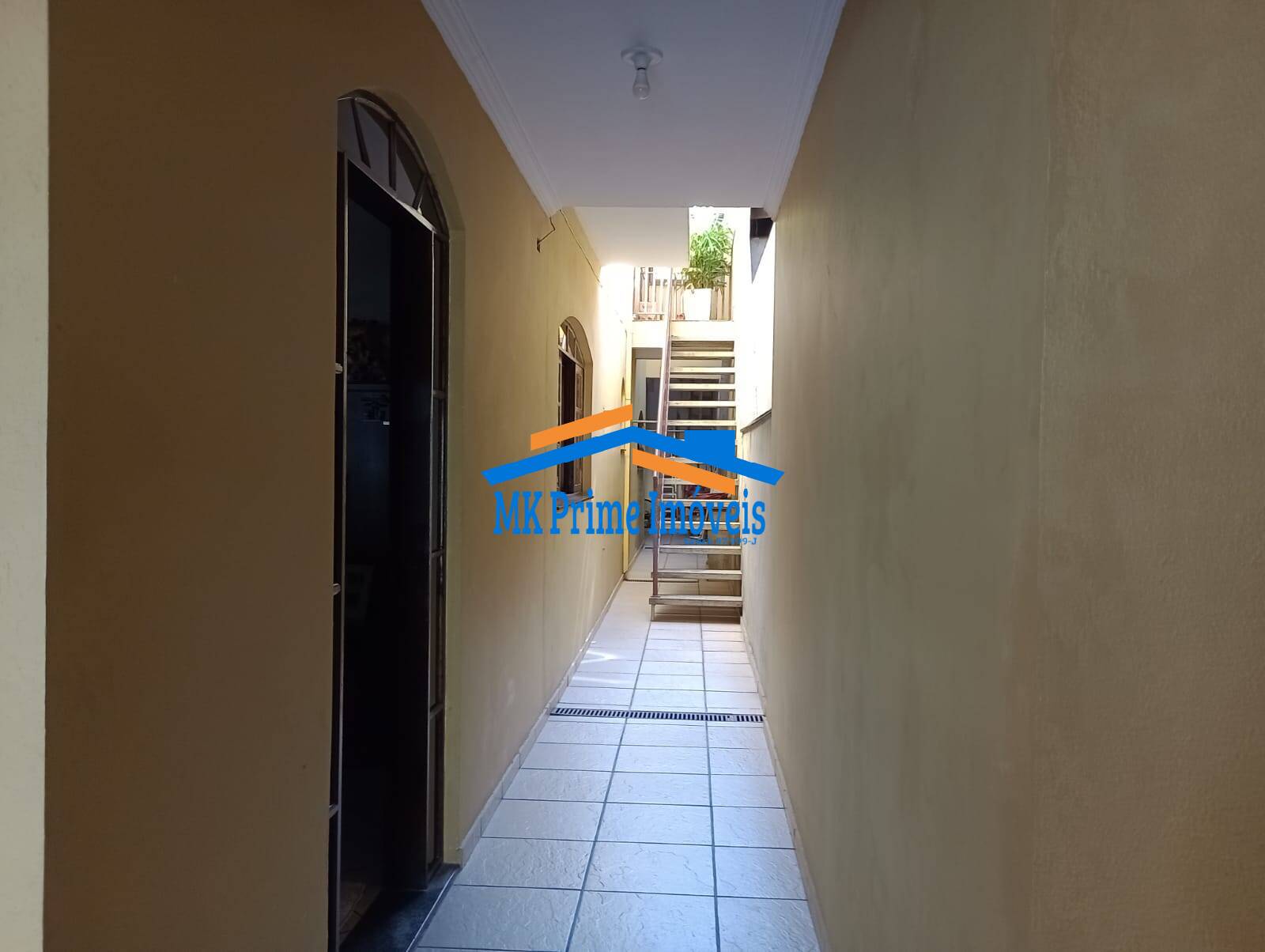 Sobrado à venda com 3 quartos, 220m² - Foto 3