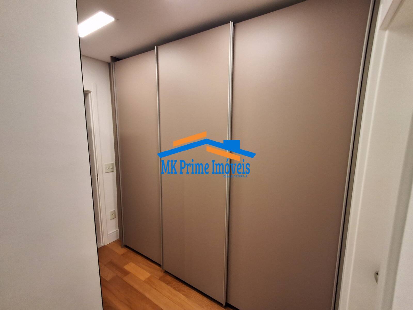 Apartamento à venda com 3 quartos, 125m² - Foto 12