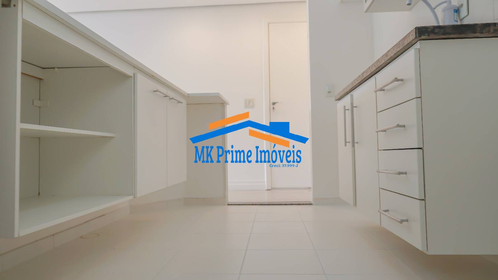 Apartamento à venda com 2 quartos, 60m² - Foto 7