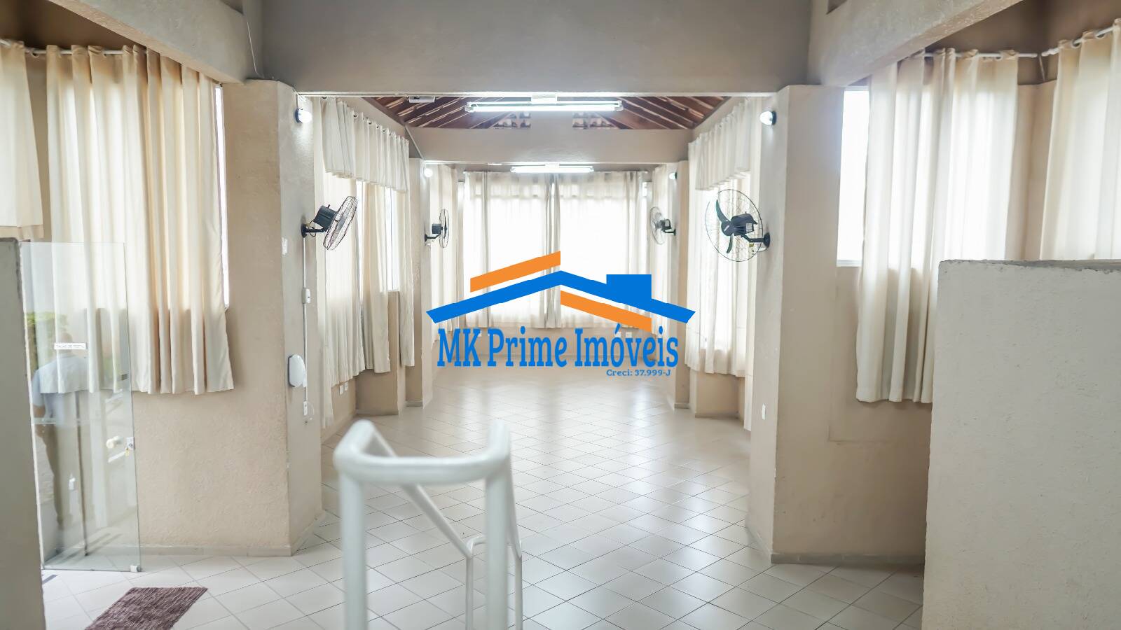 Apartamento à venda com 2 quartos, 60m² - Foto 18