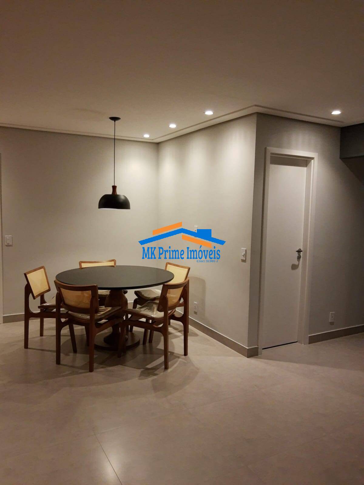 Apartamento à venda com 2 quartos, 81m² - Foto 4