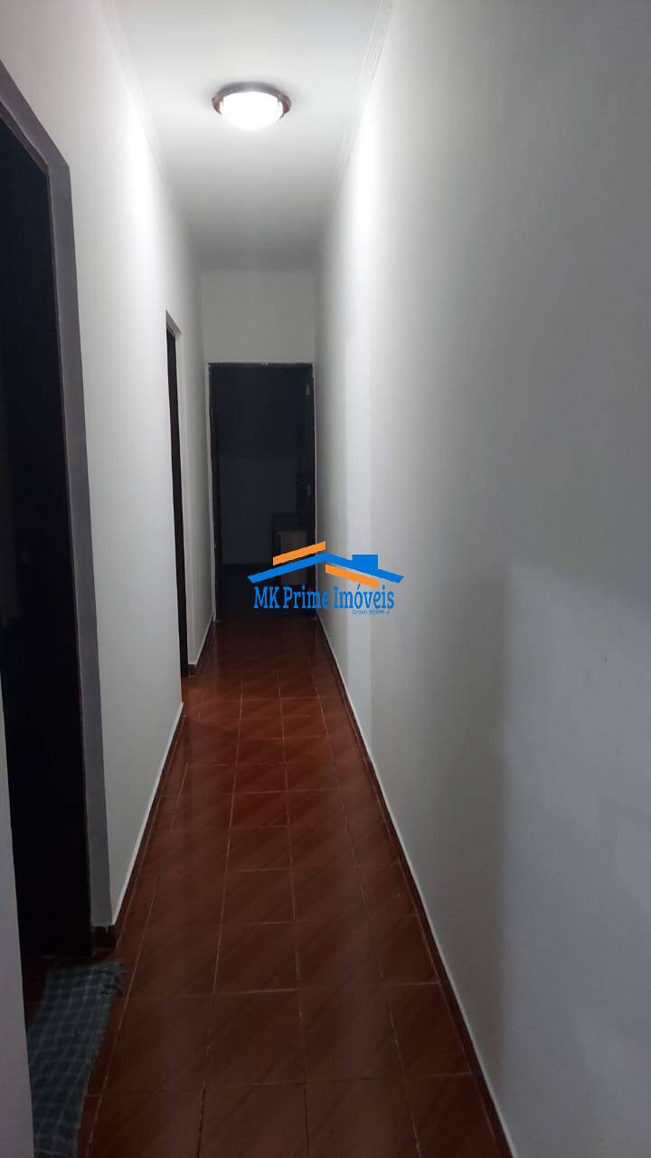 Casa à venda com 3 quartos, 200m² - Foto 14