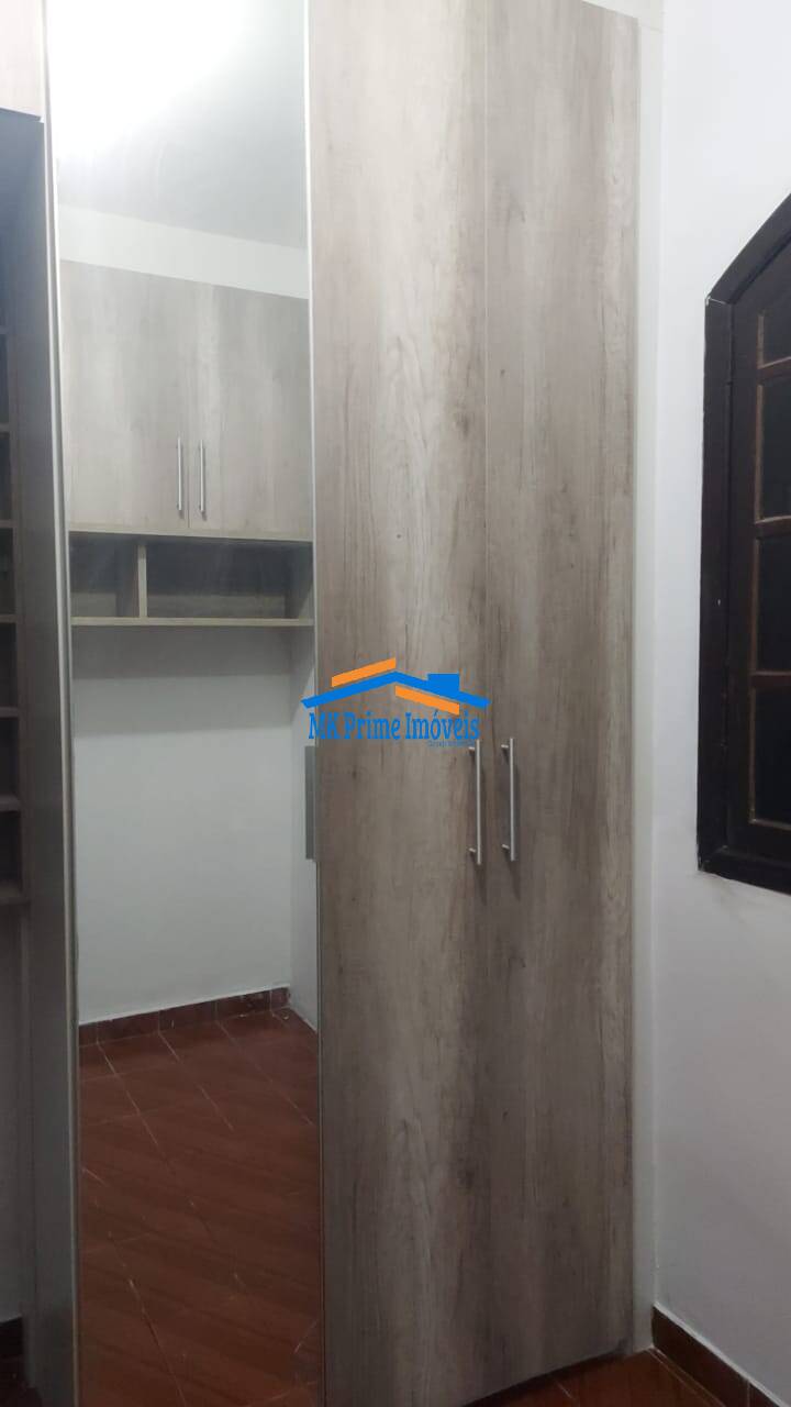 Casa à venda com 3 quartos, 200m² - Foto 13