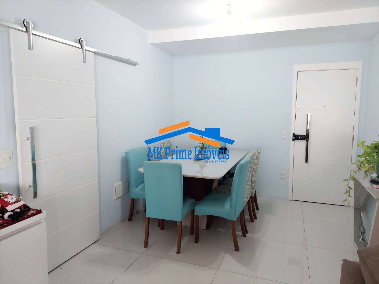 Apartamento à venda com 3 quartos, 110m² - Foto 3