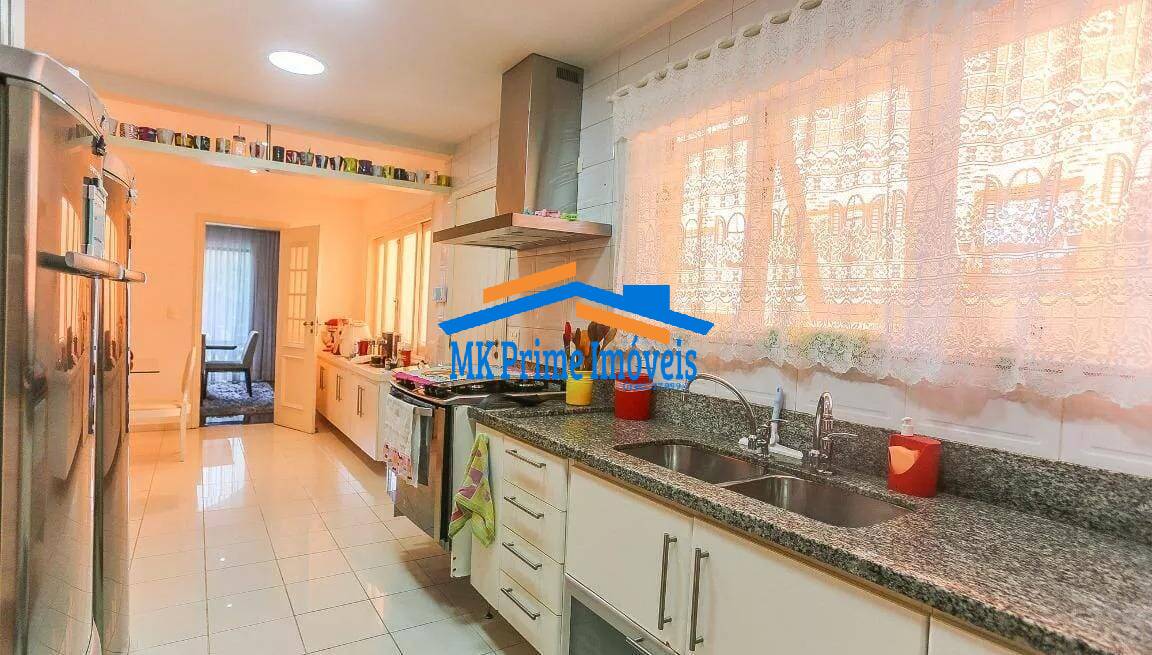 Sobrado à venda com 3 quartos, 384m² - Foto 9