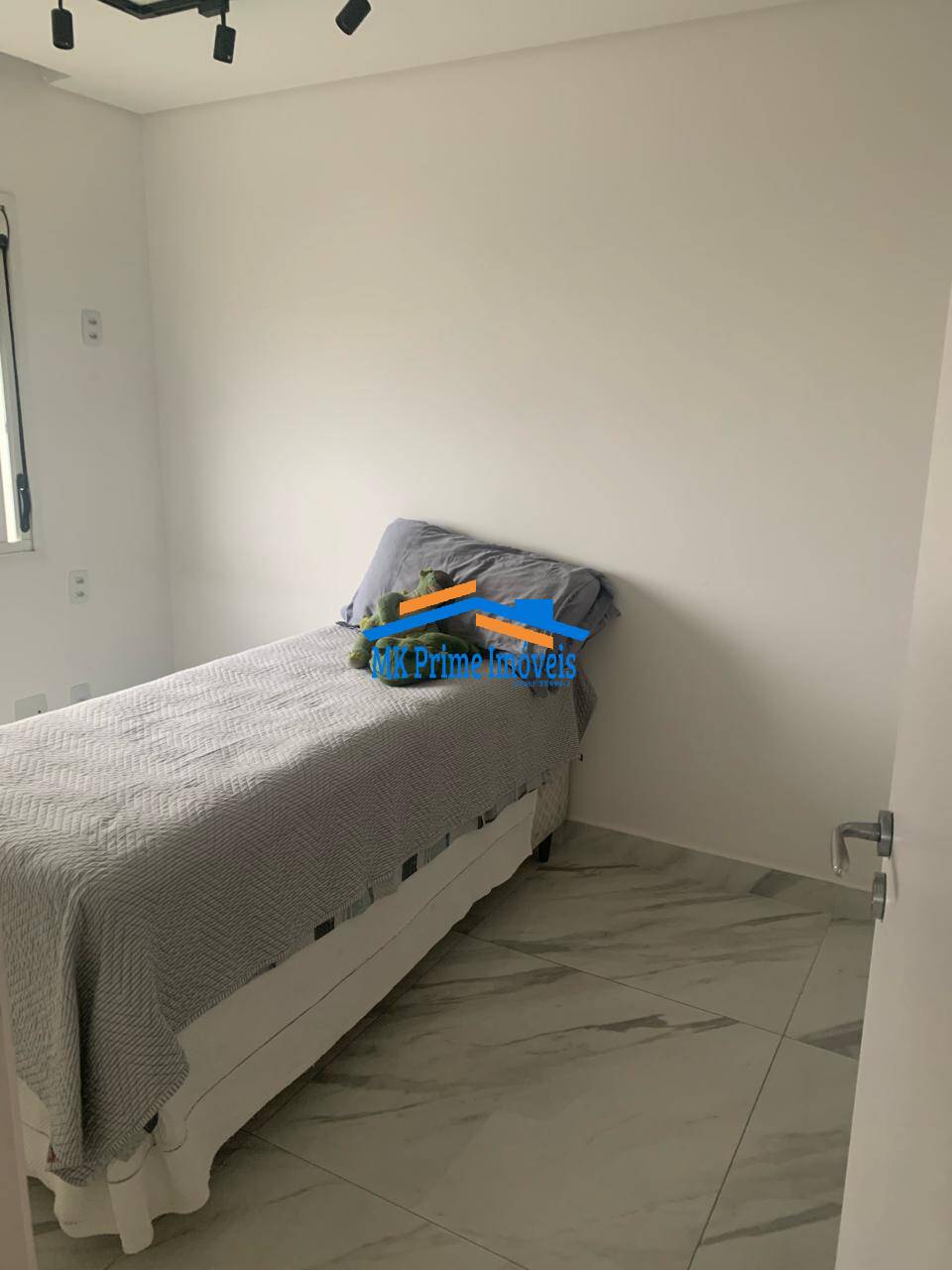 Apartamento à venda com 3 quartos, 87m² - Foto 14