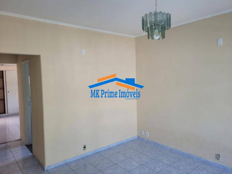 Casa à venda com 2 quartos, 180m² - Foto 11