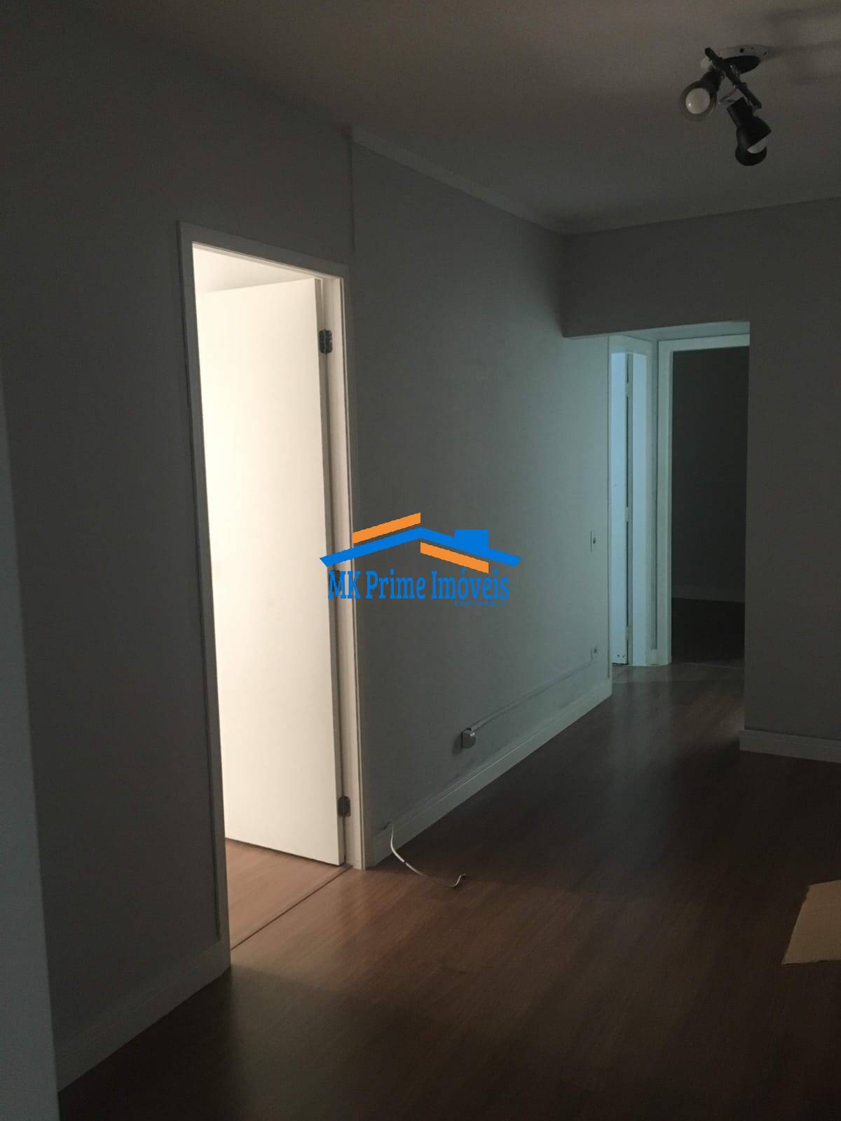 Apartamento à venda com 3 quartos, 65m² - Foto 2