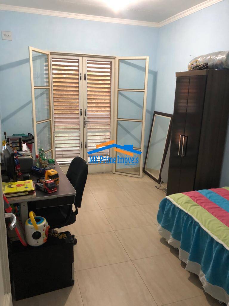 Sobrado à venda com 3 quartos, 244m² - Foto 15