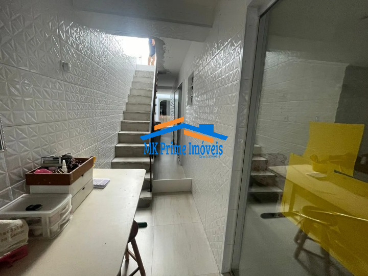 Casa à venda com 4 quartos, 200m² - Foto 19