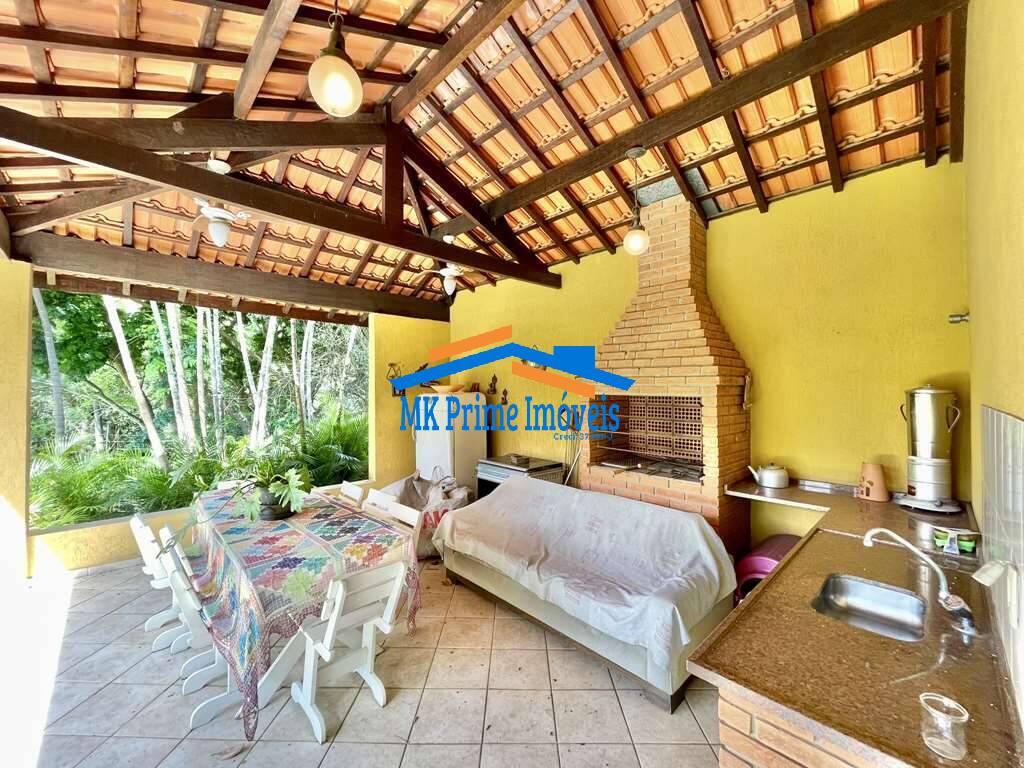 Casa de Condomínio à venda com 4 quartos, 336m² - Foto 1