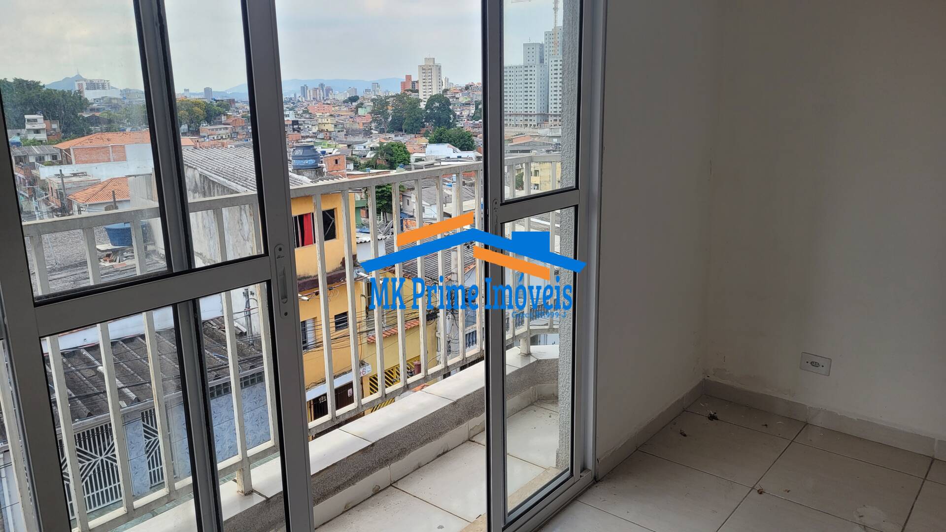 Apartamento à venda com 2 quartos, 50m² - Foto 2