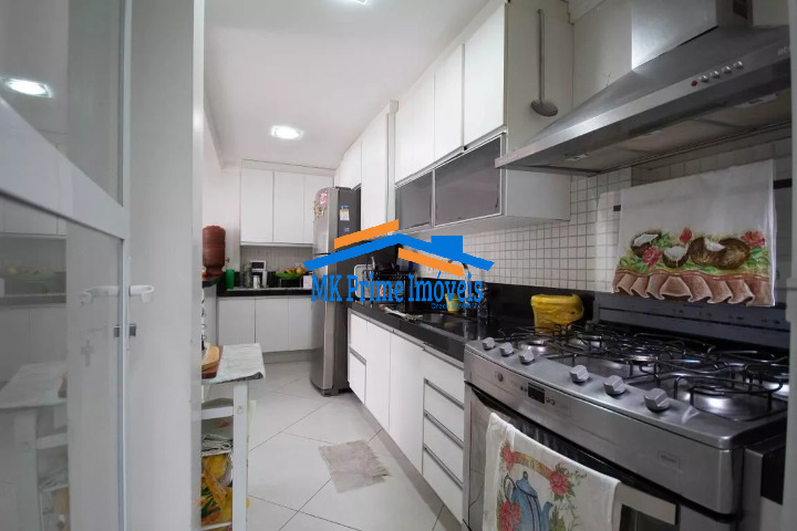 Sobrado à venda com 3 quartos, 226m² - Foto 8