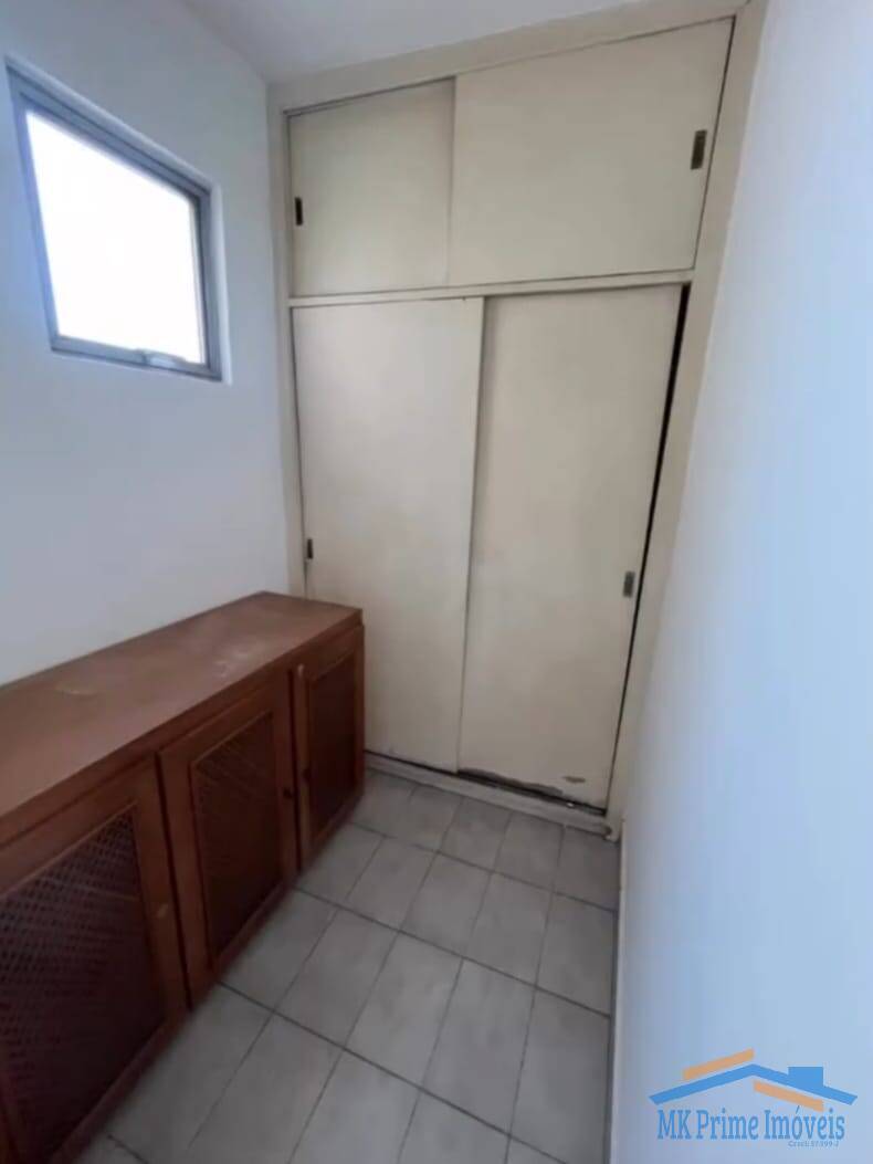 Apartamento à venda com 3 quartos, 80m² - Foto 4