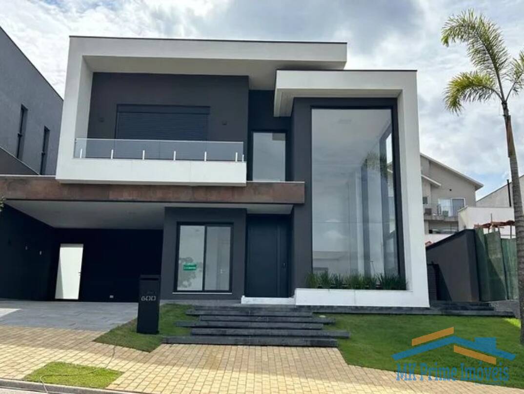 Casa de Condomínio à venda com 4 quartos, 356m² - Foto 1