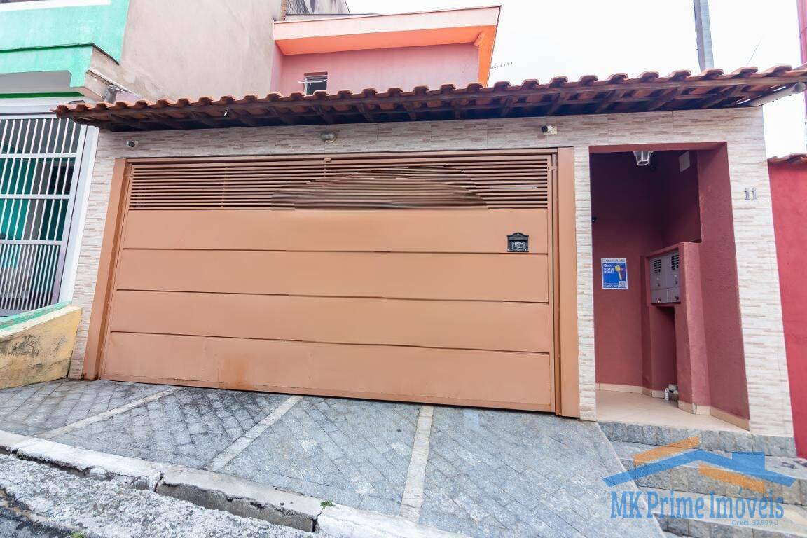 Sobrado à venda com 3 quartos, 222m² - Foto 1