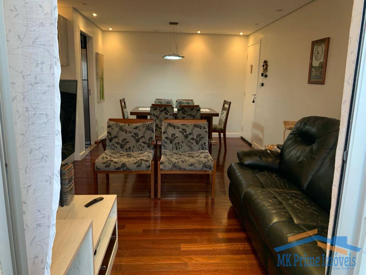 Apartamento à venda com 3 quartos, 70m² - Foto 2