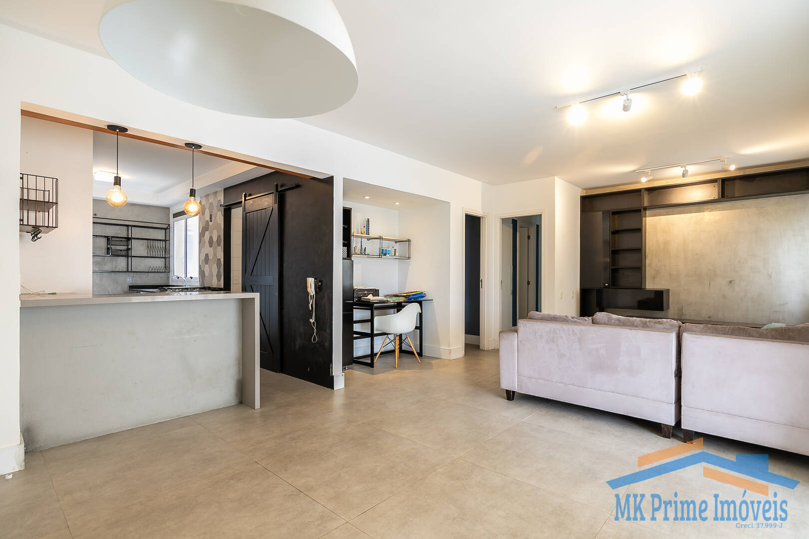 Apartamento à venda com 3 quartos, 117m² - Foto 1