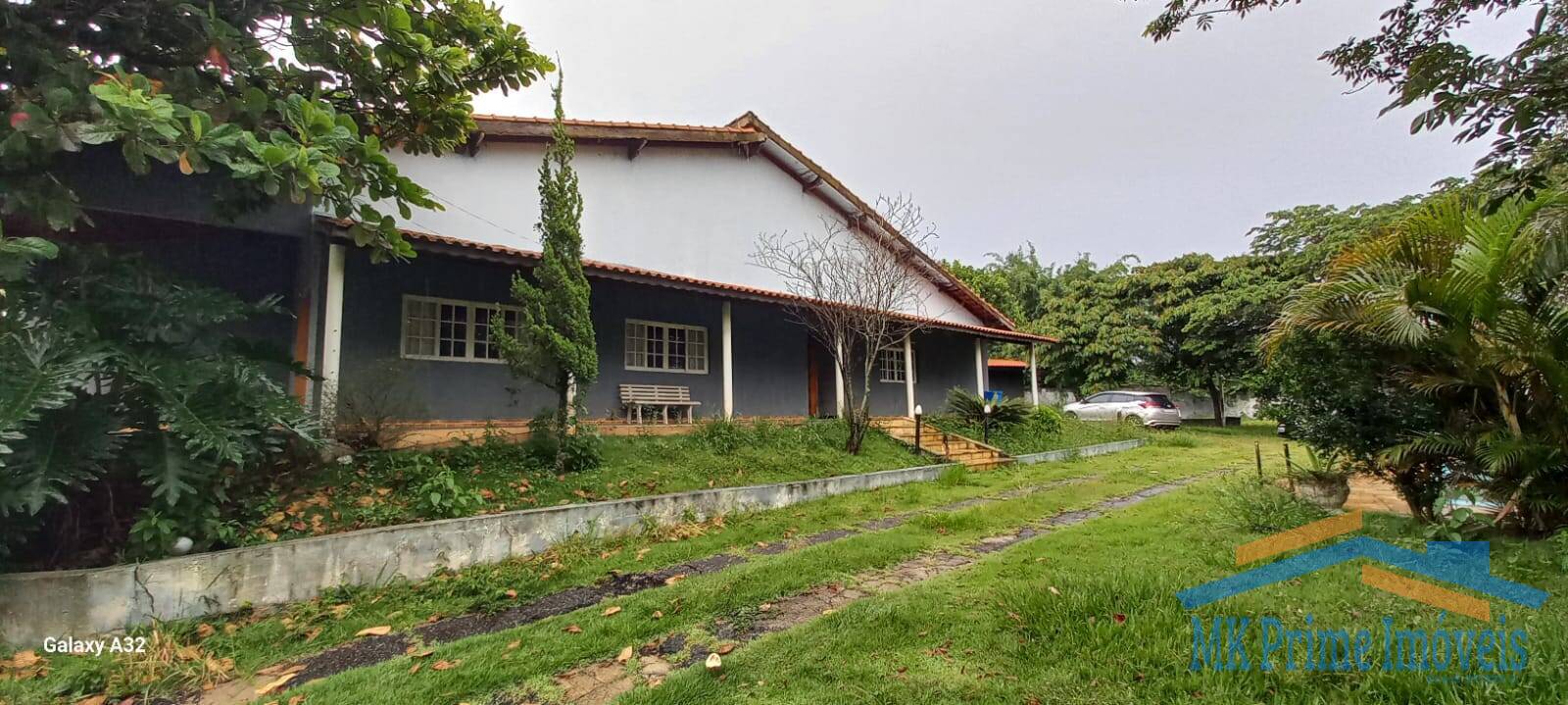 Fazenda à venda com 3 quartos, 700m² - Foto 1