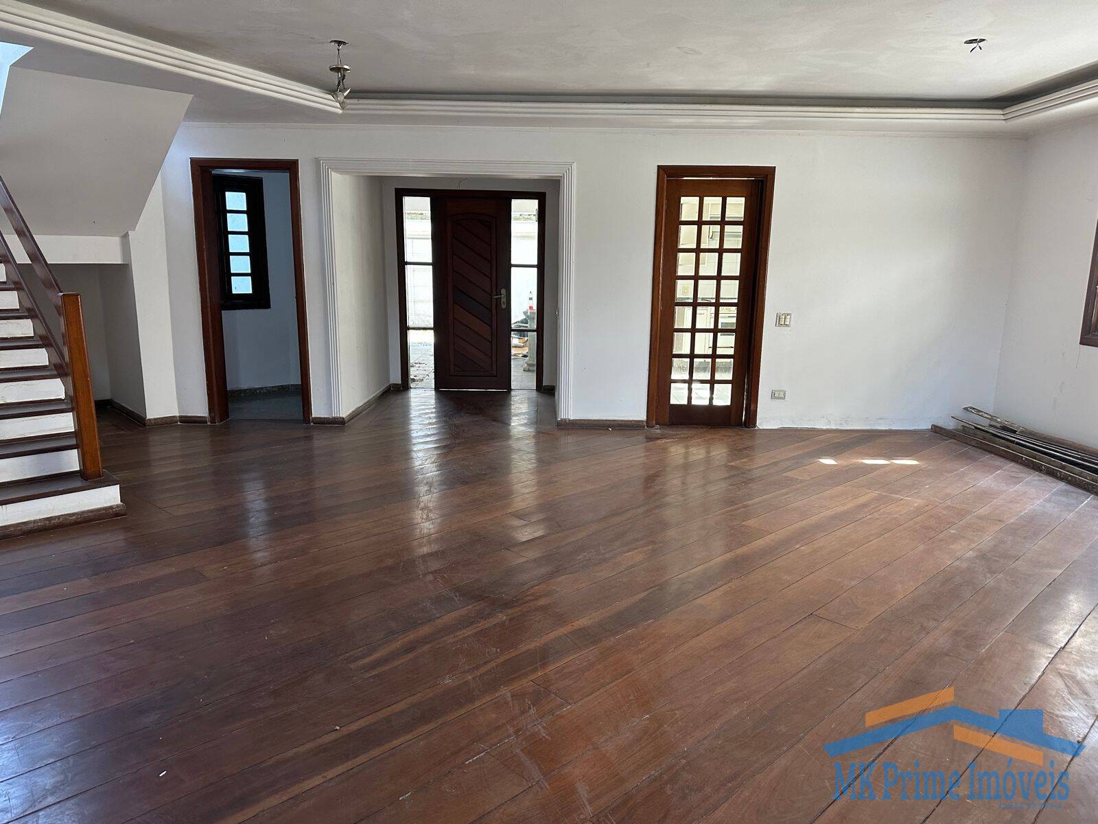 Sobrado à venda com 3 quartos, 380m² - Foto 4