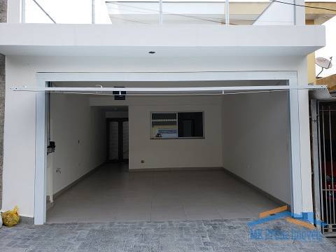 Sobrado à venda com 3 quartos, 176m² - Foto 1