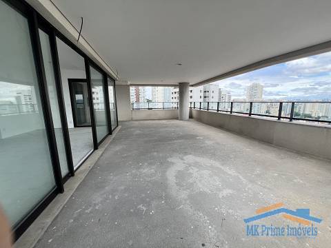 Apartamento à venda com 3 quartos, 218m² - Foto 1