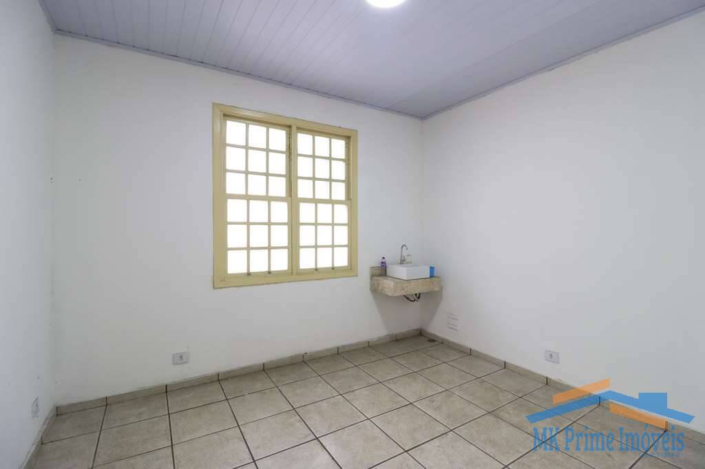 Casa à venda com 3 quartos, 100m² - Foto 4