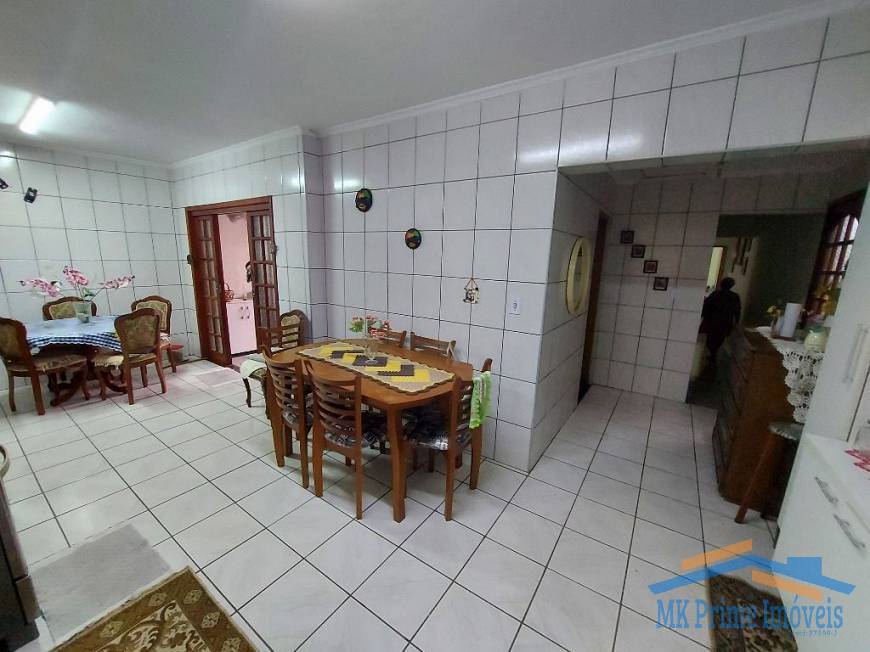 Sobrado à venda com 2 quartos, 200m² - Foto 10