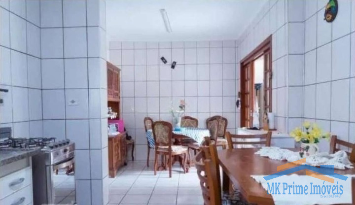 Sobrado à venda com 2 quartos, 200m² - Foto 7