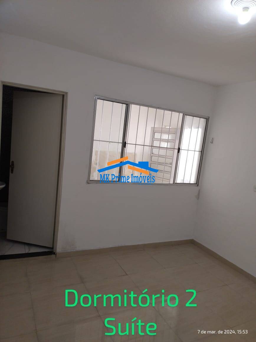 Casa à venda com 2 quartos, 125m² - Foto 3