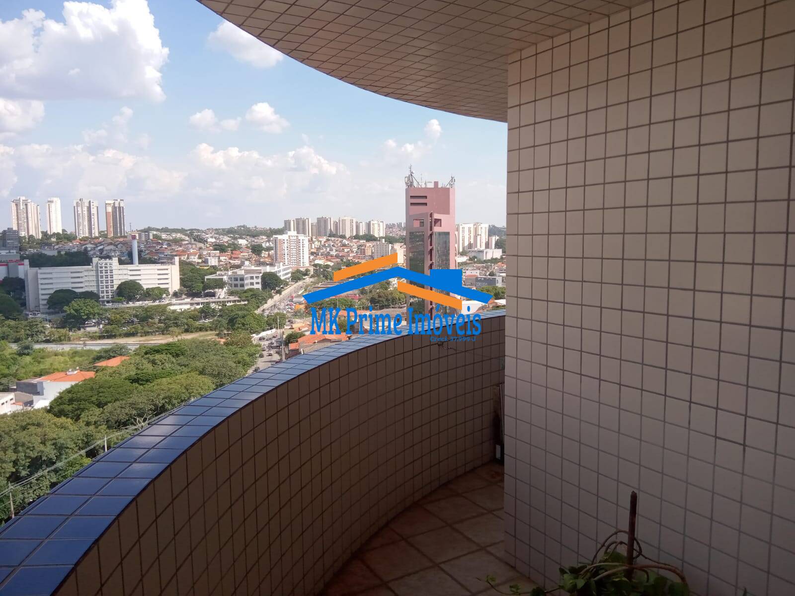 Apartamento à venda com 3 quartos, 169m² - Foto 1