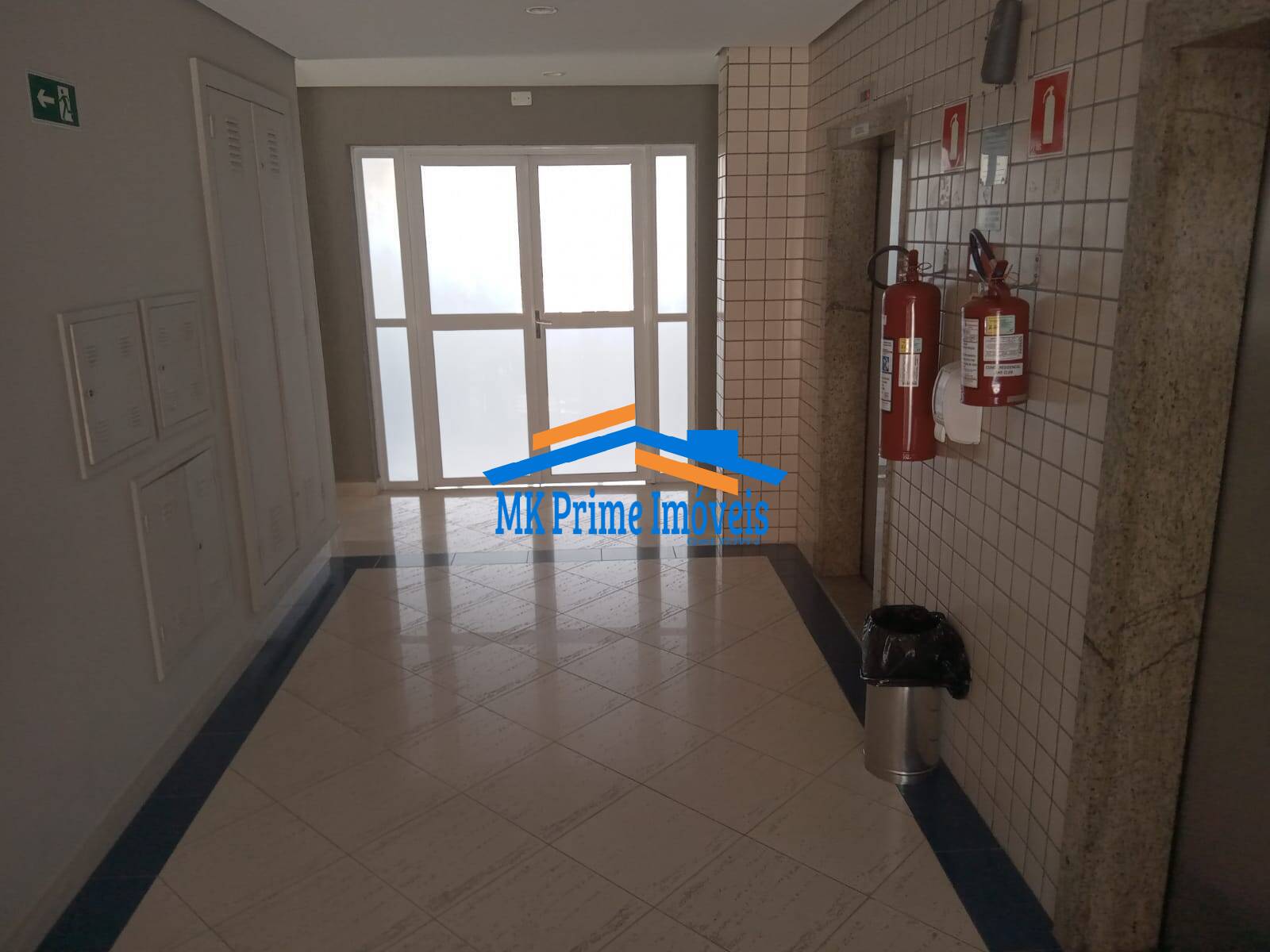 Apartamento à venda com 3 quartos, 169m² - Foto 25