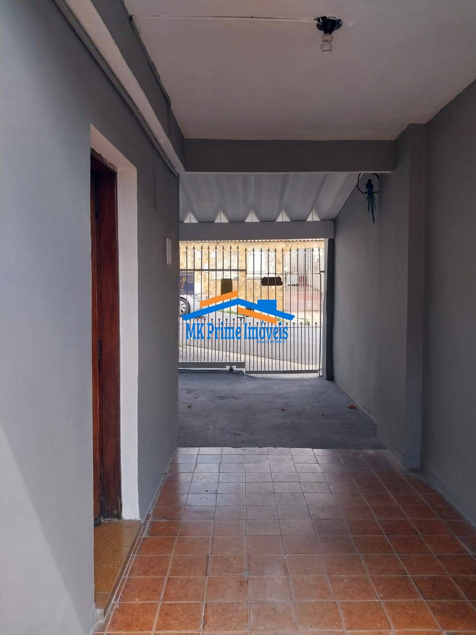 Casa à venda com 2 quartos, 196m² - Foto 2