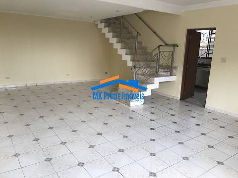 Sobrado à venda com 4 quartos, 232m² - Foto 2