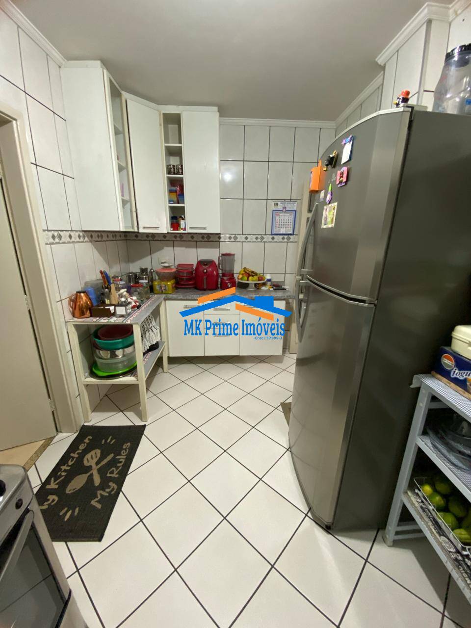 Apartamento à venda com 2 quartos, 70m² - Foto 3