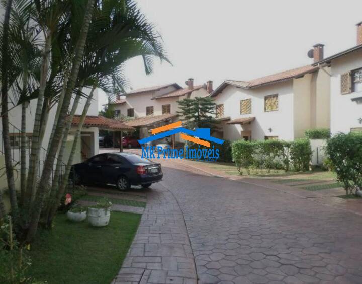 Casa de Condomínio à venda com 4 quartos, 250m² - Foto 2