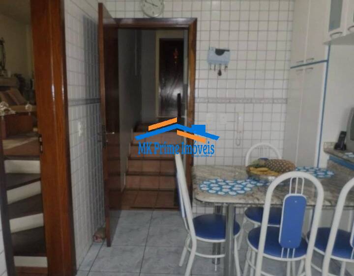 Casa de Condomínio à venda com 4 quartos, 250m² - Foto 10