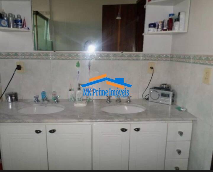 Casa de Condomínio à venda com 4 quartos, 250m² - Foto 14