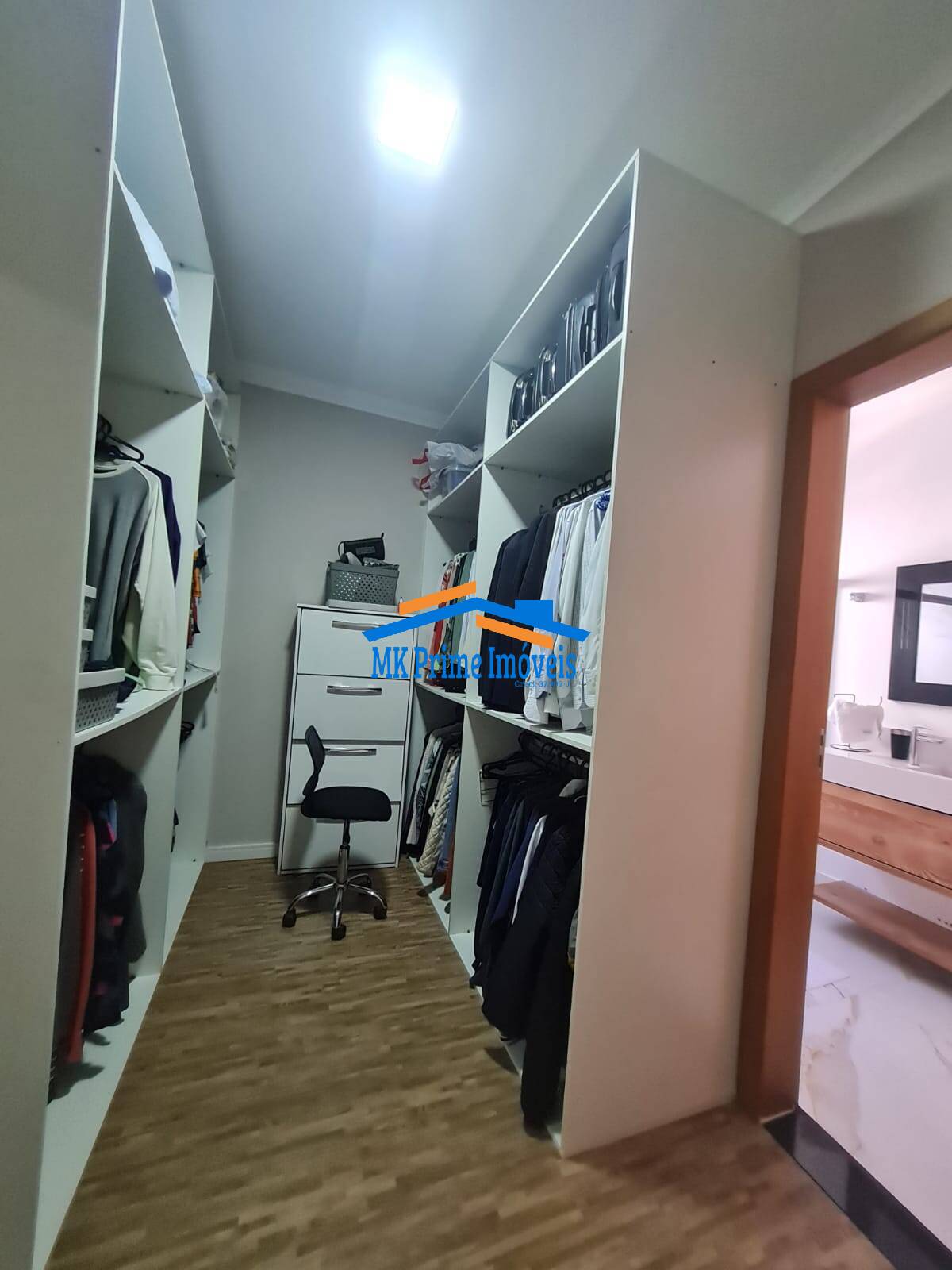 Casa de Condomínio à venda com 4 quartos, 275m² - Foto 34