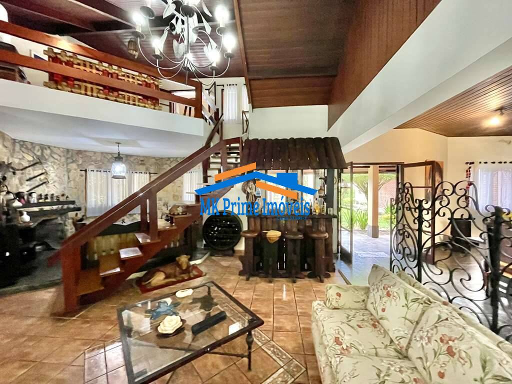 Casa de Condomínio à venda com 4 quartos, 428m² - Foto 1