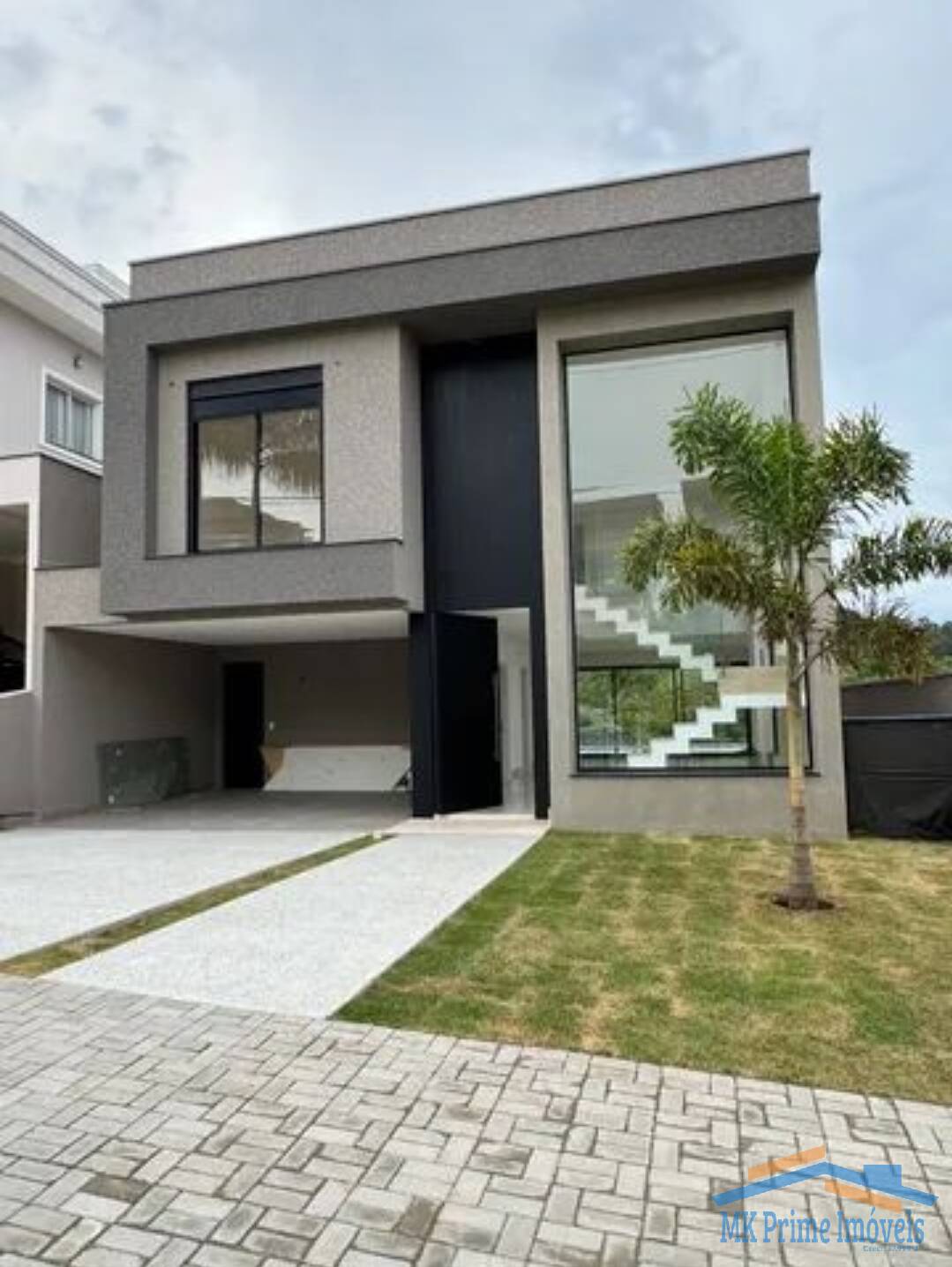 Casa de Condomínio à venda com 4 quartos, 306m² - Foto 1