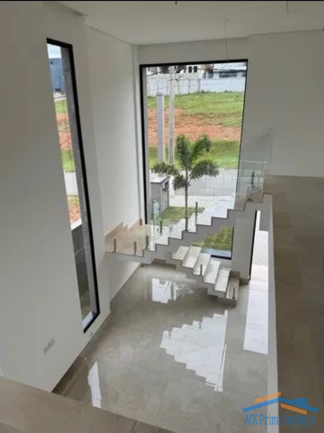 Casa de Condomínio à venda com 4 quartos, 306m² - Foto 4