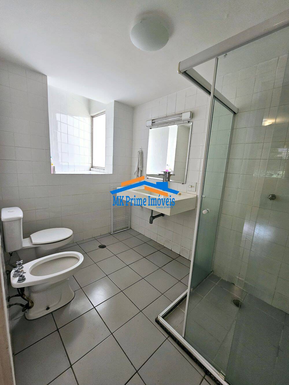 Apartamento à venda com 3 quartos, 134m² - Foto 9