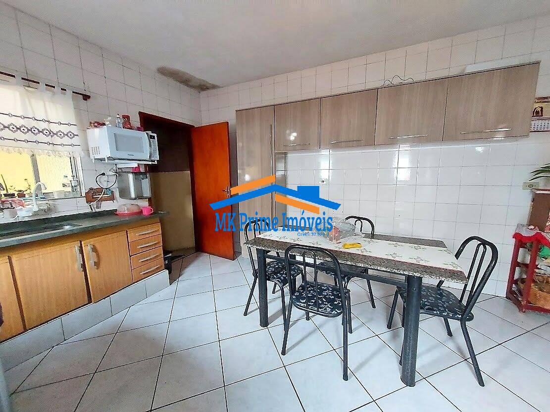 Sobrado à venda com 3 quartos, 250m² - Foto 12