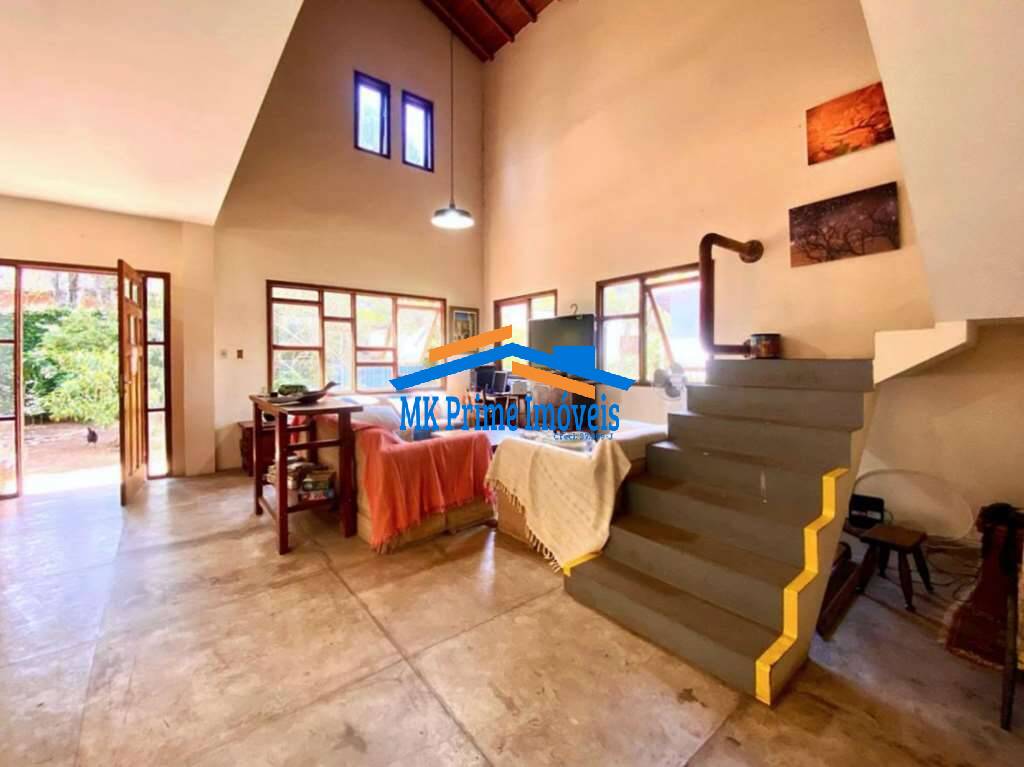 Casa de Condomínio à venda com 4 quartos, 303m² - Foto 1