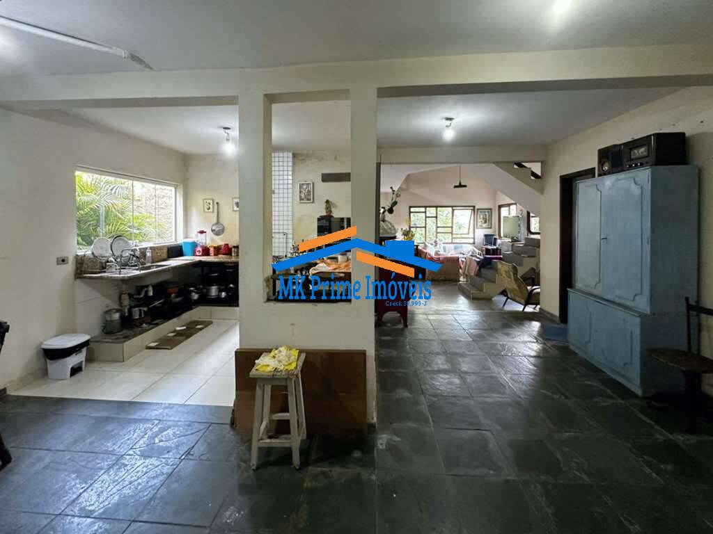 Casa de Condomínio à venda com 4 quartos, 303m² - Foto 15