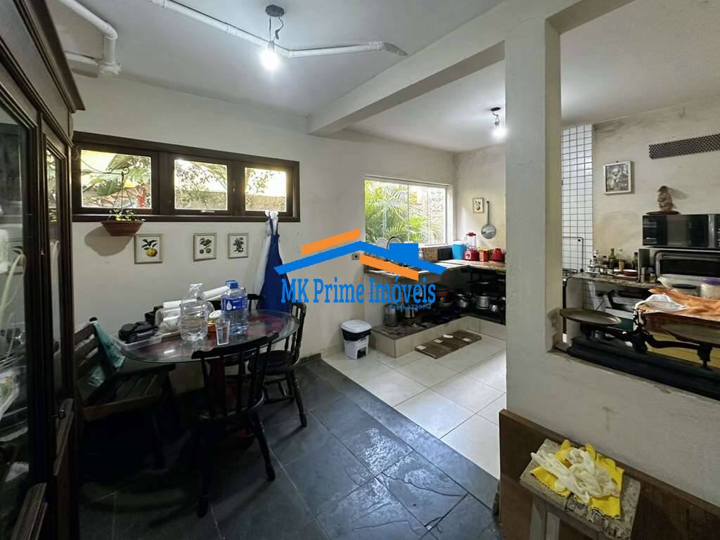 Casa de Condomínio à venda com 4 quartos, 303m² - Foto 18