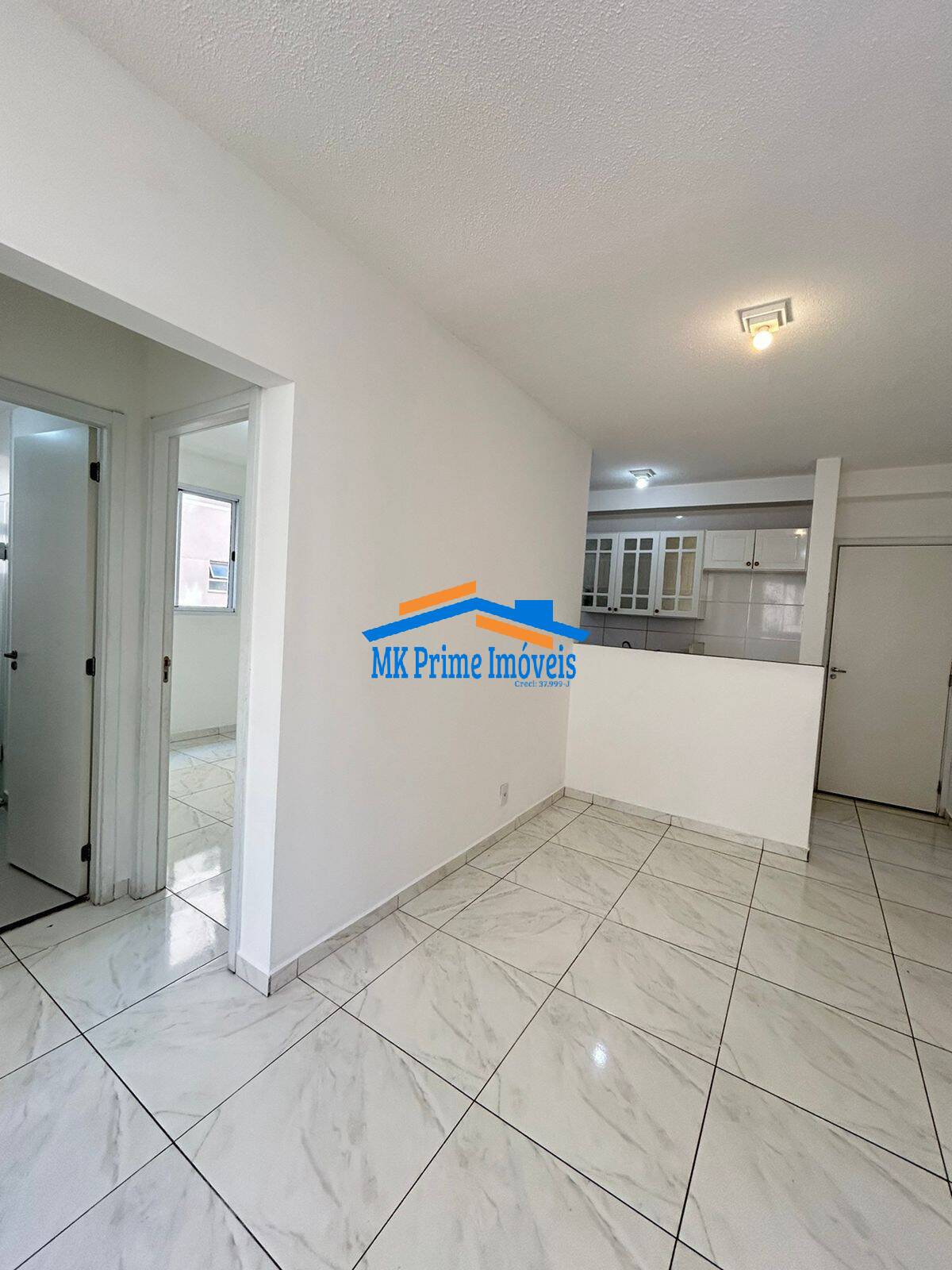 Apartamento à venda com 2 quartos, 45m² - Foto 1